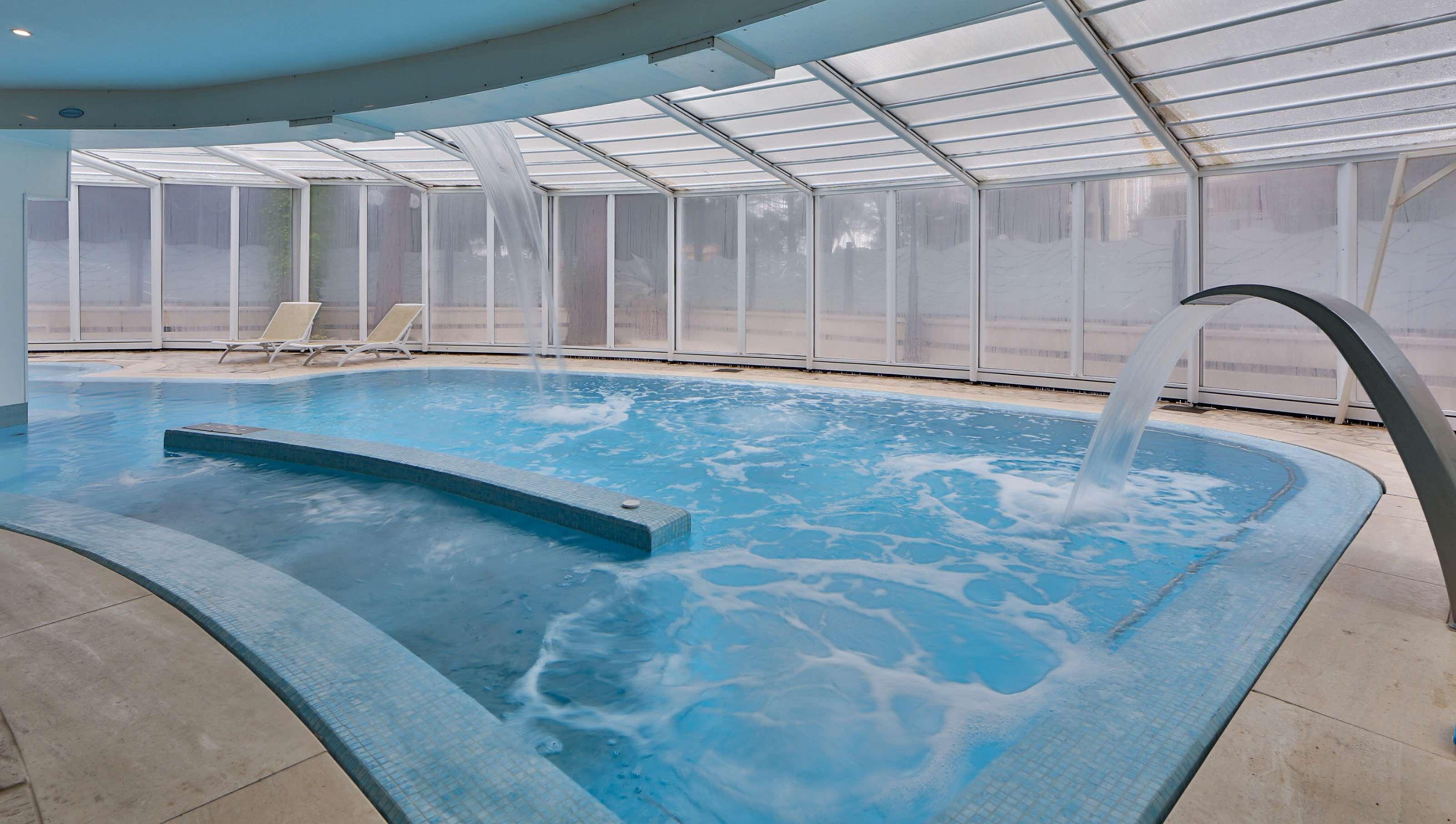 Hotel Globus, Sure Collection By Western 4*