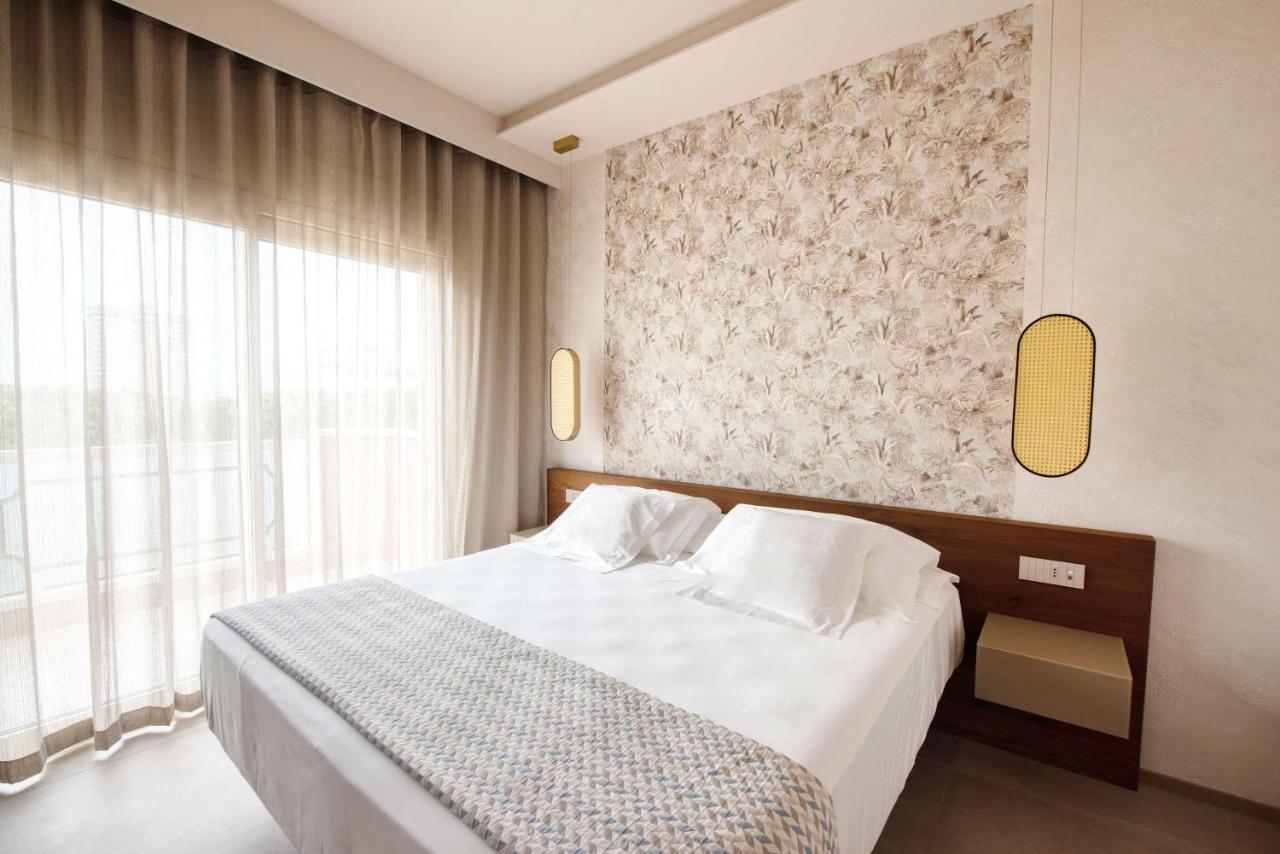 Globus, Sure Collection By Western 4* Milano Marittima