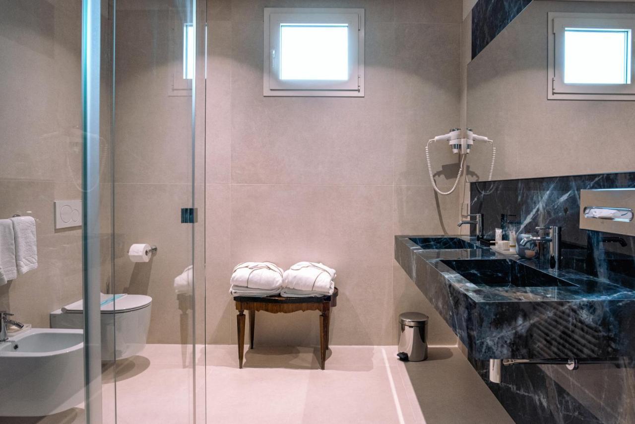 Globus, Sure Collection By Western Milano Marittima