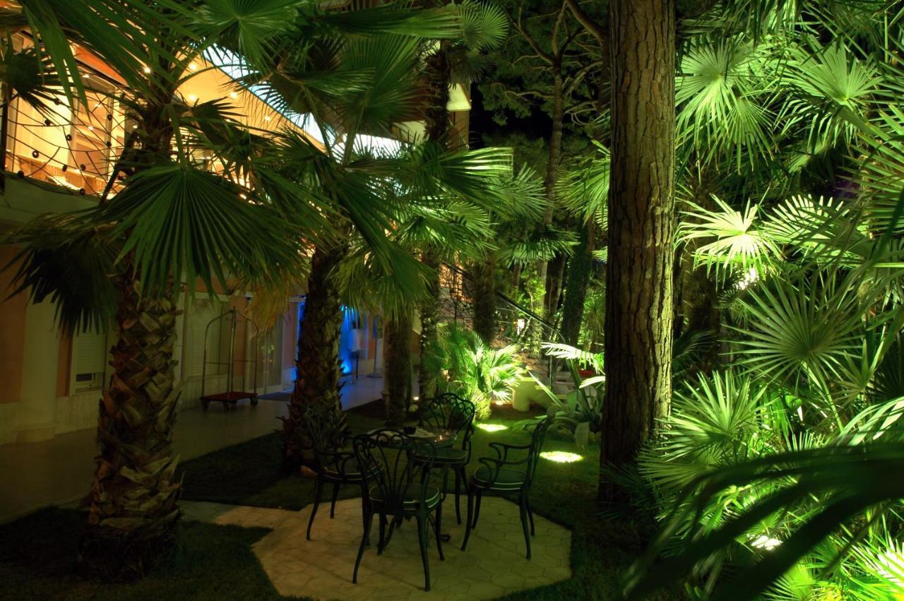 Globus, Sure Collection By Western 4* Milano Marittima
