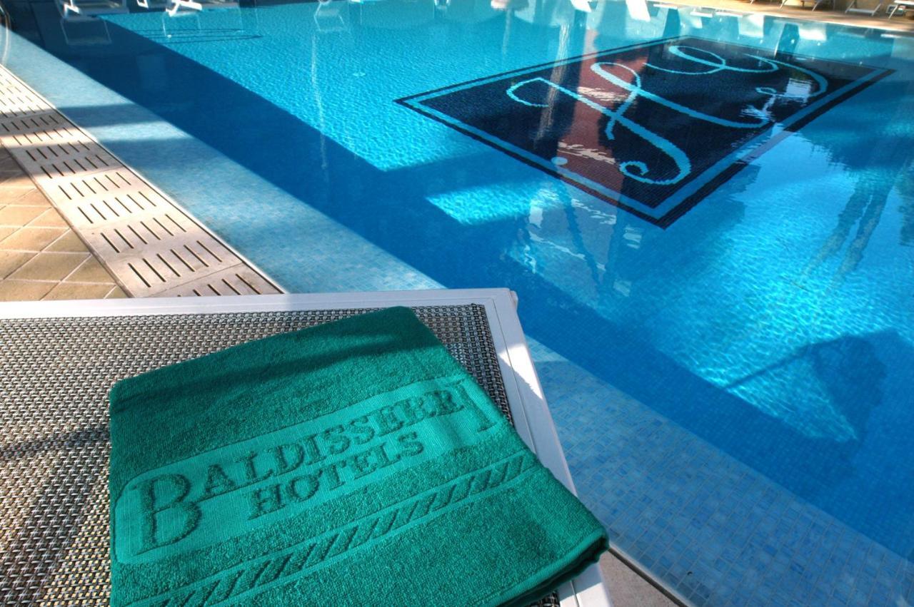 Globus, Sure Collection By Western 4* Milano Marittima